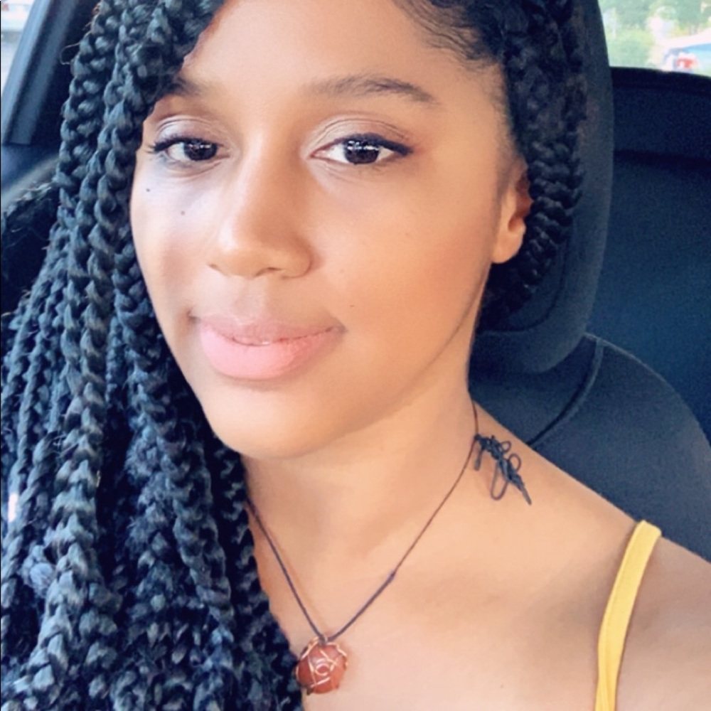 Meet your Posher, Shelia